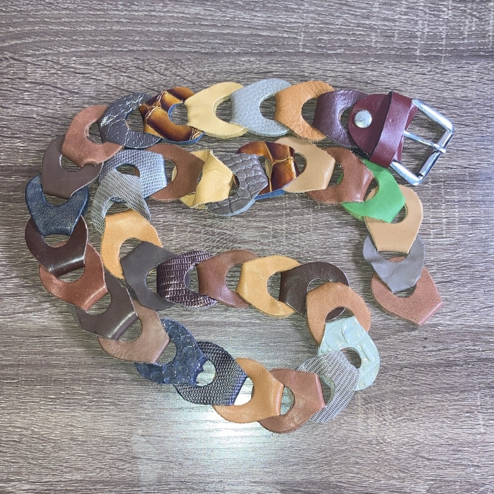 Women’s Vintage EUC Unbranded Multi Colored Woven Belt 42”